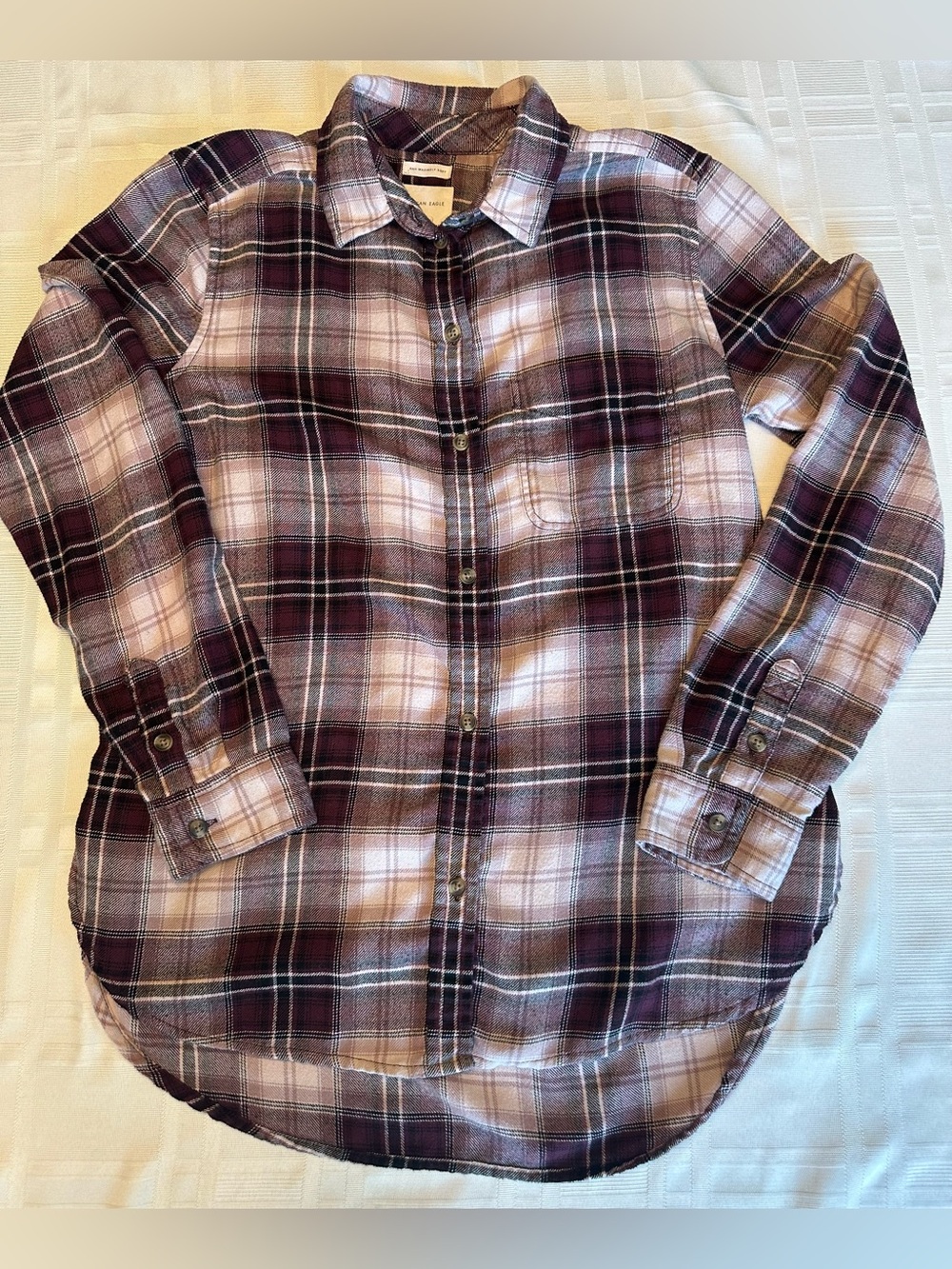 American Eagle Womens Flannel Shirt Small Boyfriend Fit Plaid Button Up
